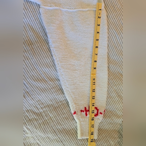 Handmade Knit Sweater Santas The World Christmas Size L White Vtg - Picture 7 of 7